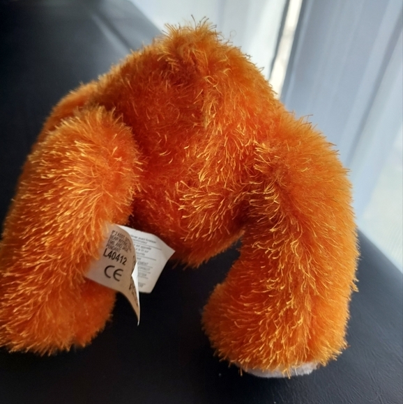 Fiesta 8" Sitting Bear W/Ying Yang Emb. And Jade Pendant - Picture 4 of 8